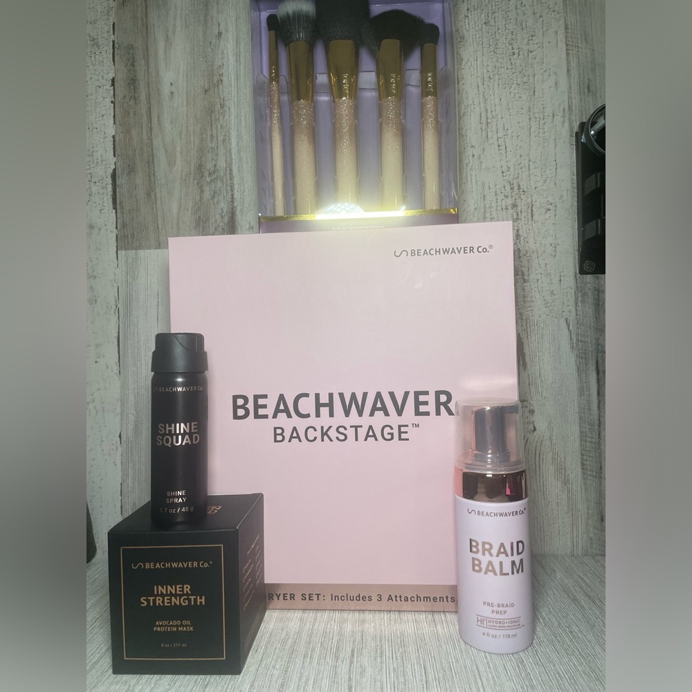 Beachwaver backstage dryer with extras